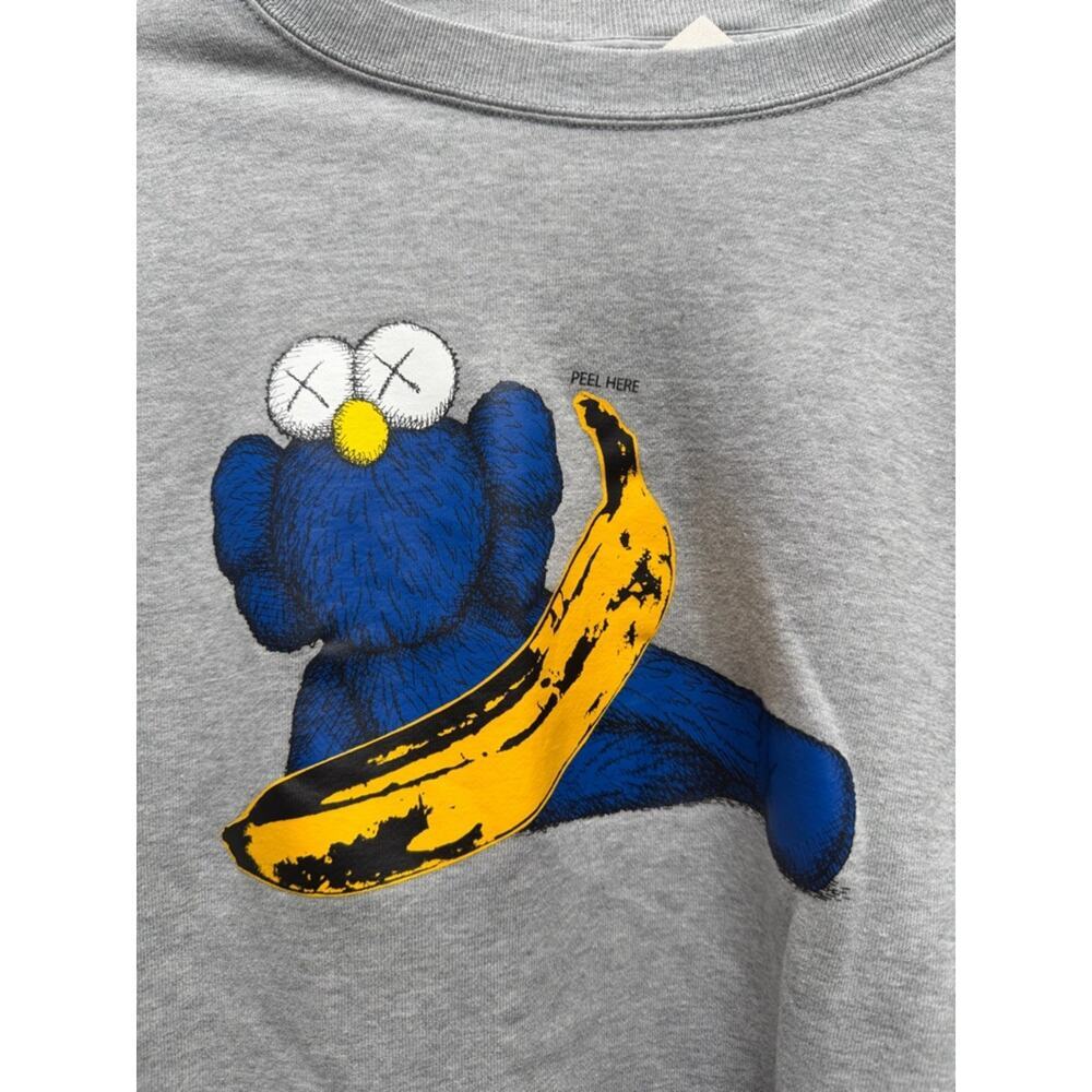 Uniqlo KAWS x Warhol Sweatshirt Large Gray Andy Warhol Banana BFF Crewneck UT - Picture 2 of 7